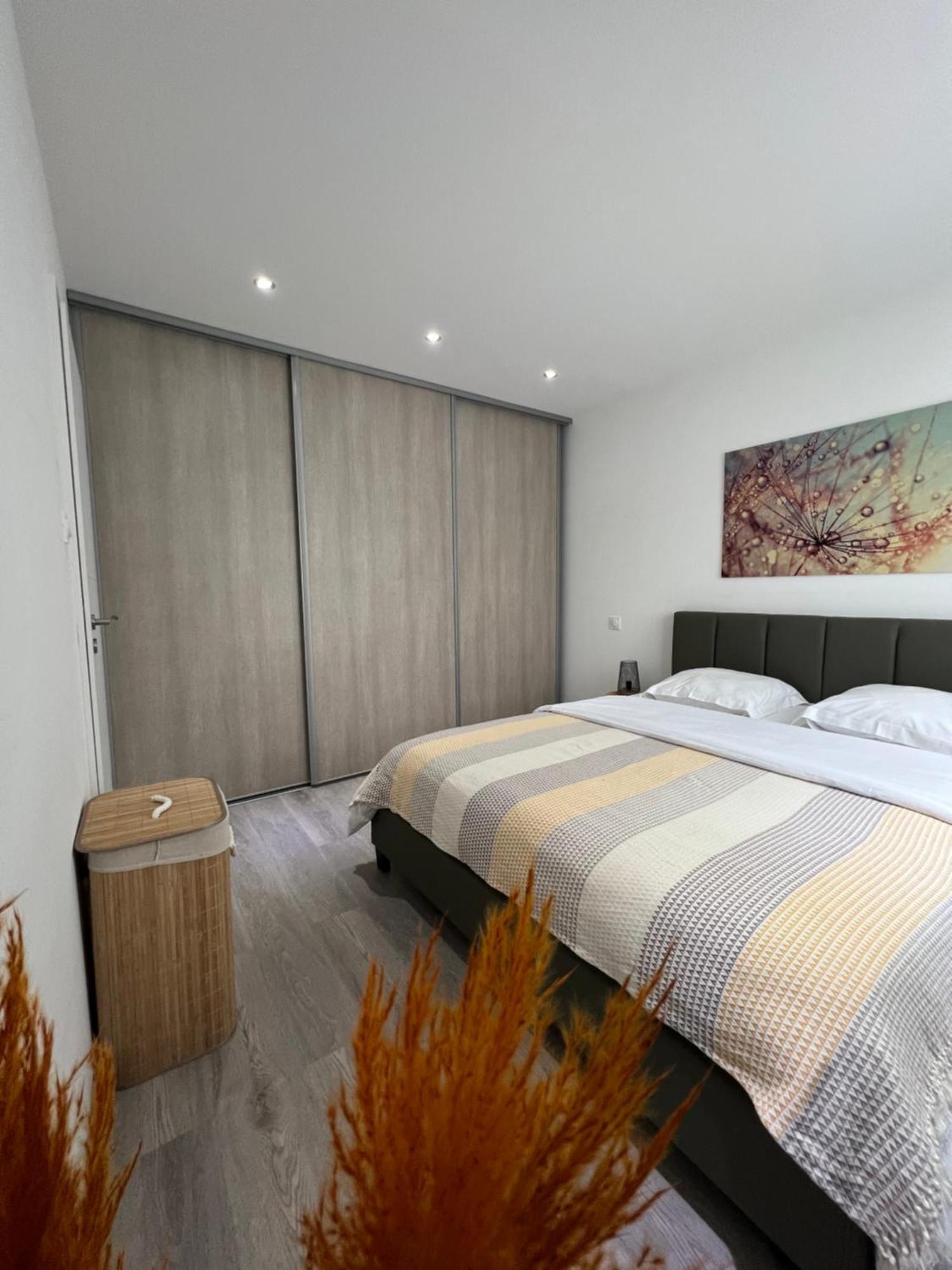 Superbe Appartement Lumineux Avec Parking Gratuit Wintzenheim Exterior foto